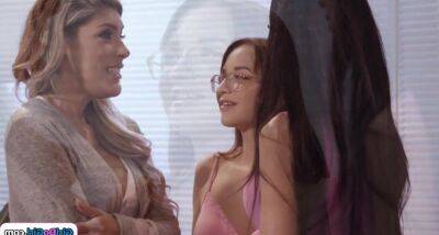 Teen faps on big tits stepmother and mama teacher tribbing - sunporno.com