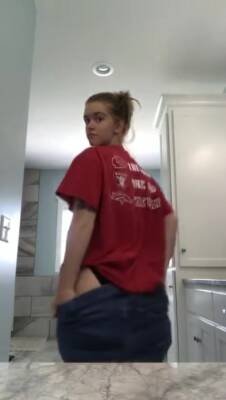 Teen With The Most Ridiculous Booty - hclips.com