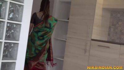 Indian Milf Mom Gets Her Mature Pussy Fucked By Teen Stepson On This Holi - upornia.com - India