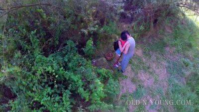 Teen Sex In The Woods - upornia.com