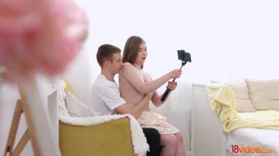 Teen couple making a sex video - sexu.com