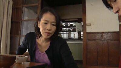 Japanese Stepmom Wanna Touch Young Dick - sunporno.com - Japan