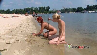 Young nudist babes caught on a hidden camera - hclips.com
