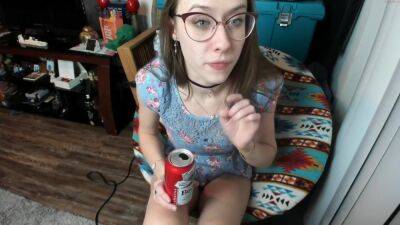 Amateur Webcam Teen Masturbates And Teases - upornia.com