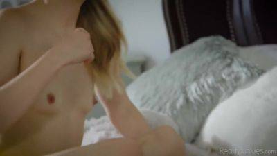 Emma Sirus In Teen Breathtaking Porn Video - upornia.com