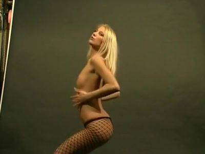 Carla Cox - First Casting A Teen Masturbating Her Blonde Pussy - hclips.com - Czech Republic