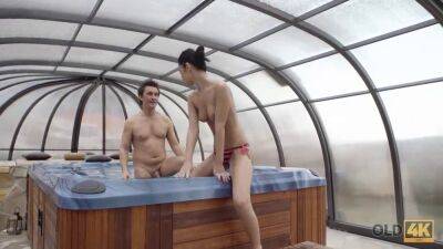 Old and young couple relaxes in Jacuzzi then have - sexu.com - Czech Republic