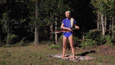 Kenzie Reeves - Kenzie Reeves - Teen Playing With Toys Outdoors! - hclips.com