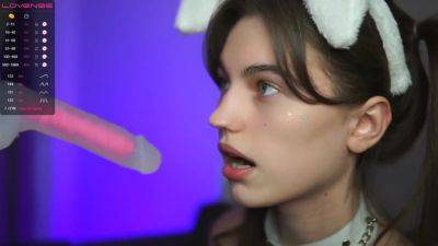 Teen Gives Amazing Dildo Deepthroat - hclips.com